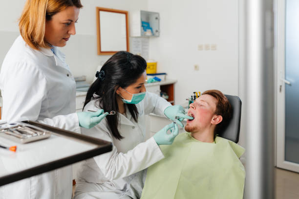 Best Emergency Tooth Extraction in Chandler, IN